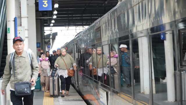 HUT Bhayangkara Ke-79 : KAI Daop 1 Jakarta Lakukan Rekayasa Operasional, 9 KA dari Gambir Berhenti di Jatinegara